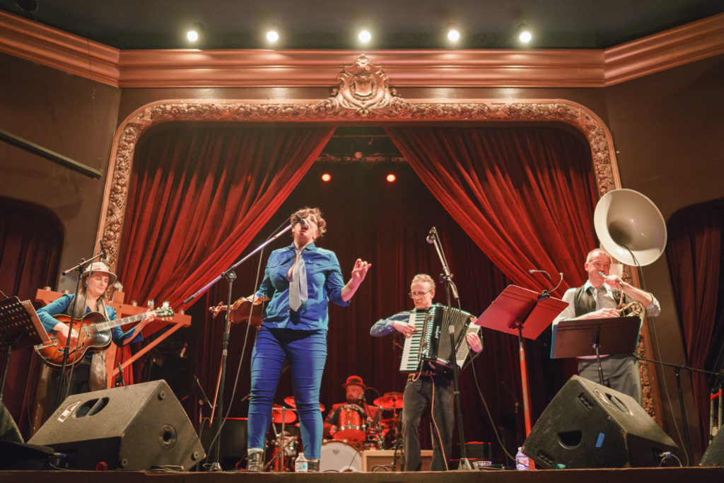 The Debaucherauntes live at Columbia City Theater